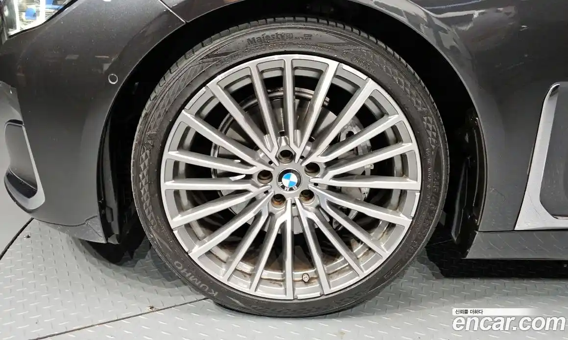 BMW 7 серия 2020 3.0 автомат (гидро), фото 5