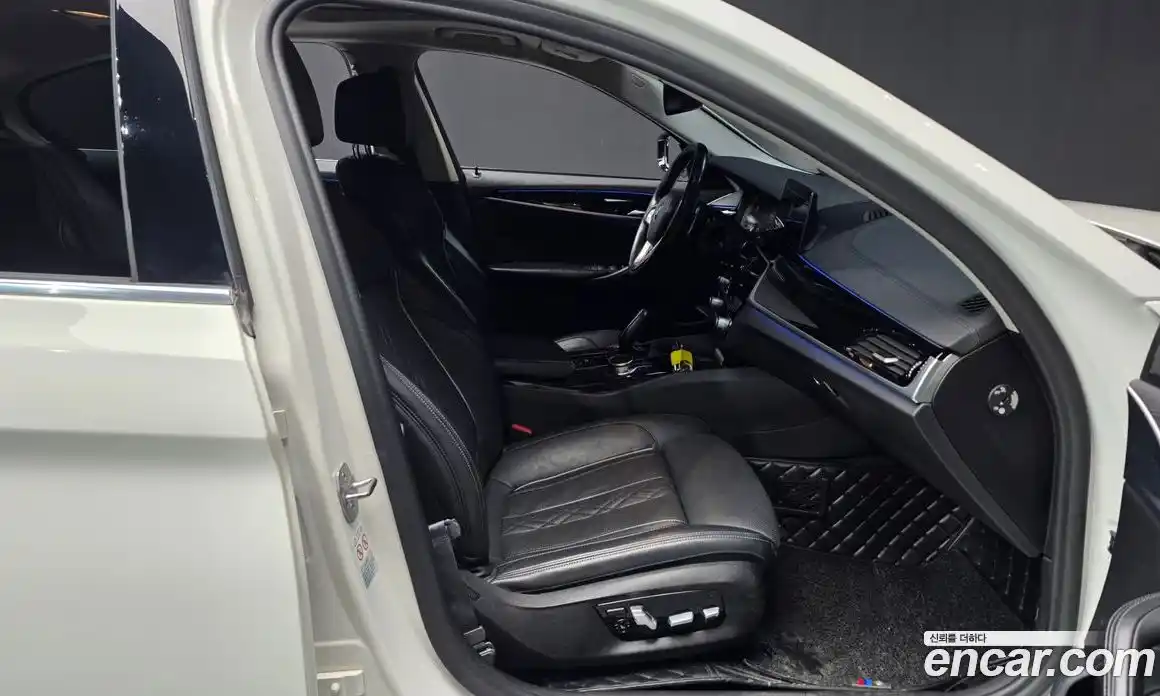 BMW 5 серия 2019 2.0 автомат (гидро), фото 17