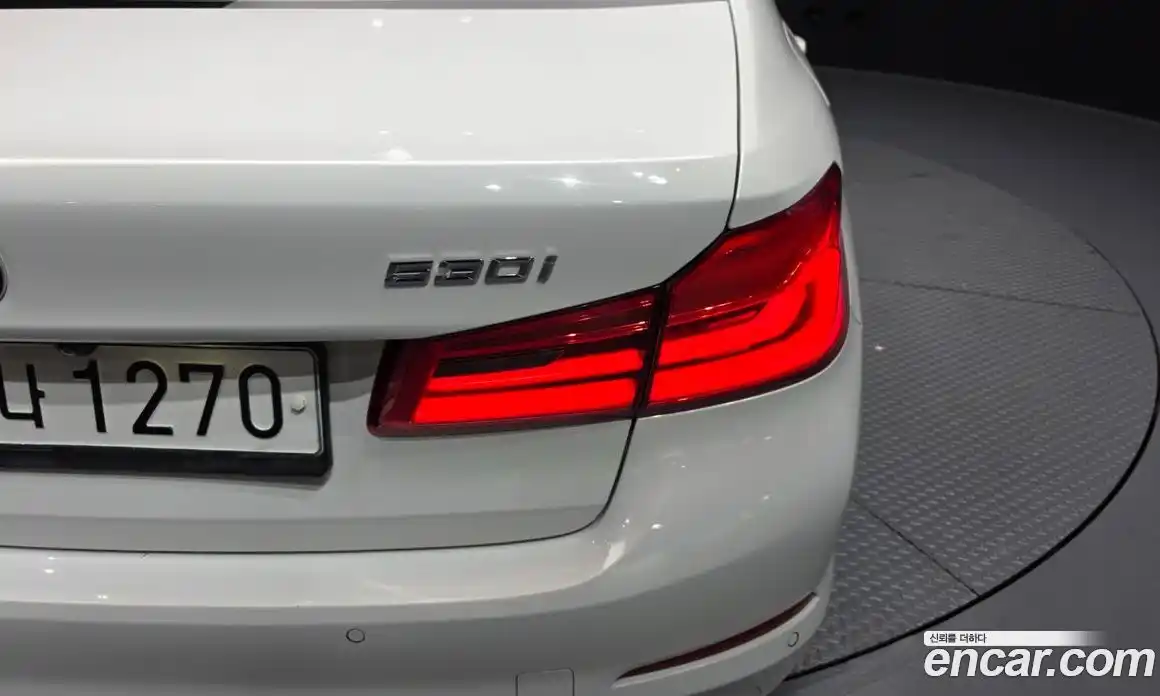 BMW 5 серия 2019 2.0 автомат (гидро), фото 9
