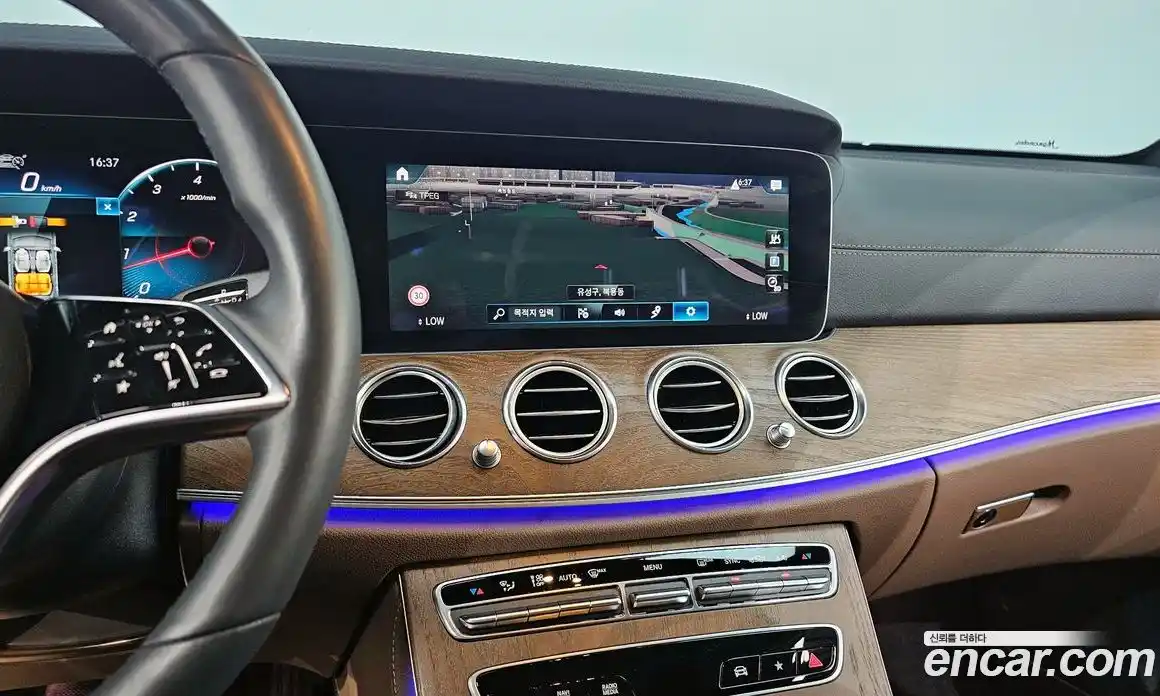 Mercedes-Benz E-Class 2022 2.0 автомат (гидро), фото 12
