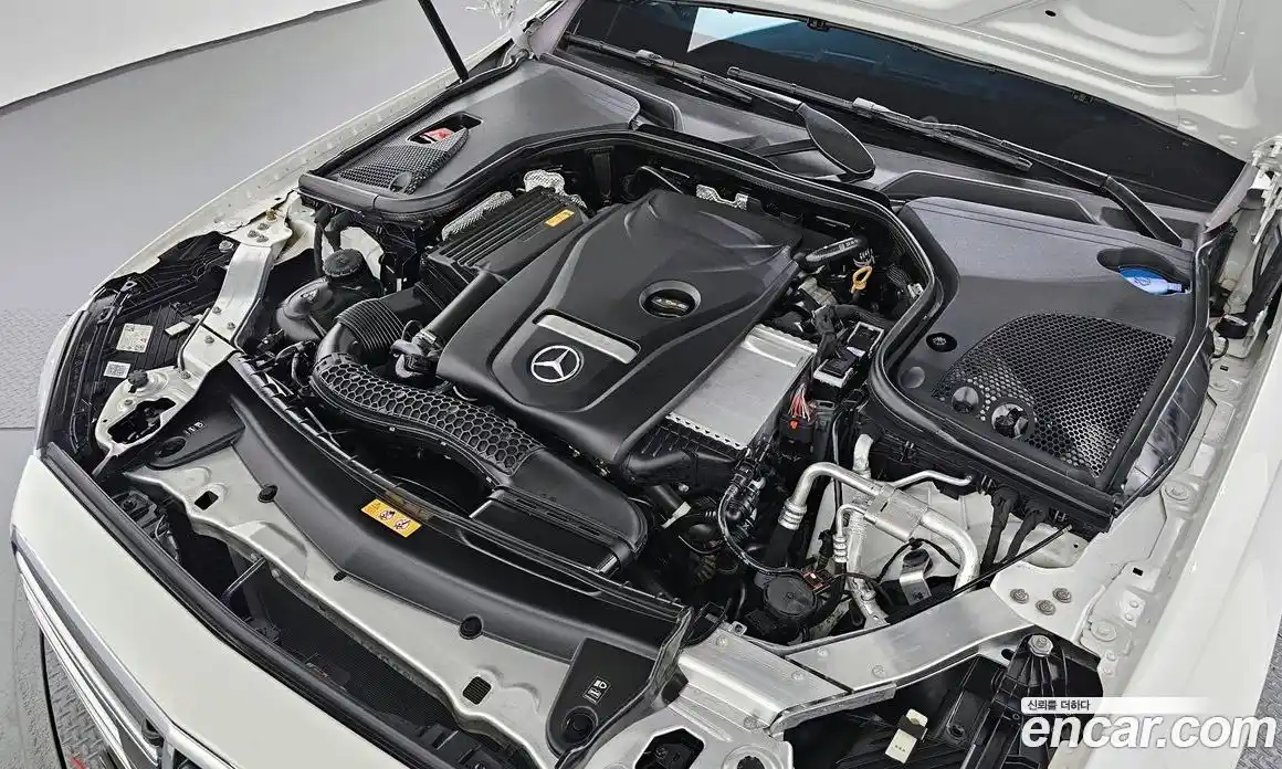 Mercedes-Benz E-Class 2022 2.0 автомат (гидро), фото 6