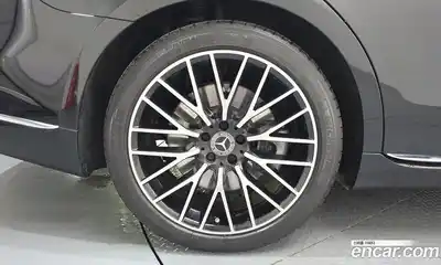 Mercedes-Benz S-Class 2024 4.0 автомат (гидро), миниатюра 5