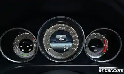 Mercedes-Benz E-Class 2015 2.1 автомат (гидро), миниатюра 10