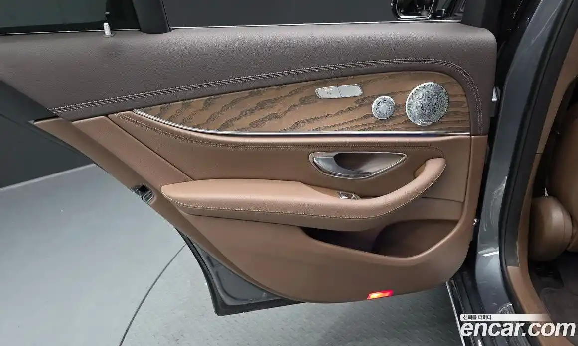 Mercedes-Benz E-Class 2018 2.0 автомат (гидро), фото 14