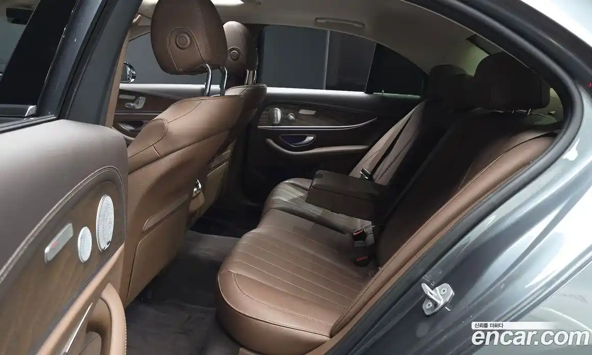 Mercedes-Benz E-Class 2018 2.0 автомат (гидро), фото 15