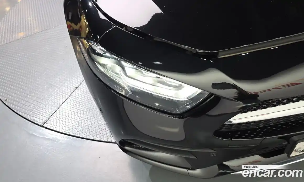 Mercedes-Benz CLS-Class 2019 1.9 гидро, фото 8 Mercedes-Benz CLS-Class 2019 1.9 гидро, фото 8
