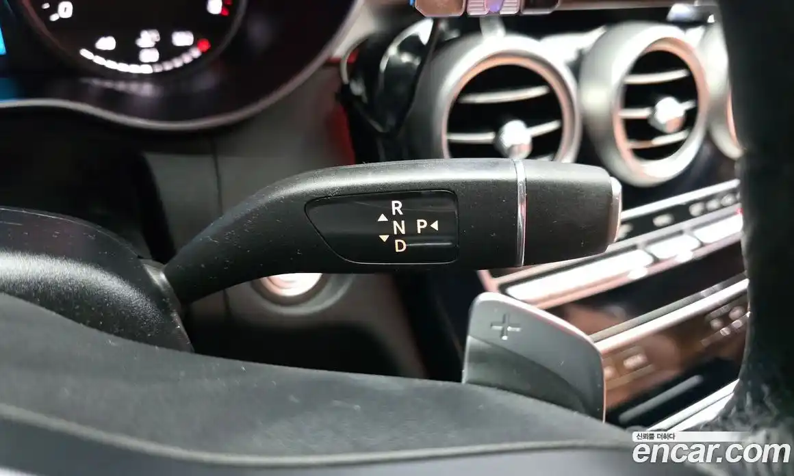 Mercedes-Benz C-Class 2019 2.0 гидро, фото 12 Mercedes-Benz C-Class 2019 2.0 гидро, фото 12