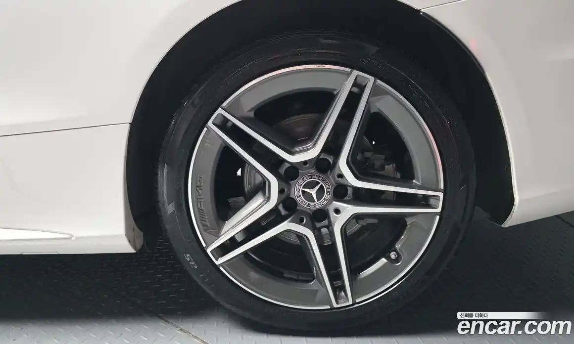 Mercedes-Benz C-Class 2019 2.0 гидро, фото 7 Mercedes-Benz C-Class 2019 2.0 гидро, фото 7