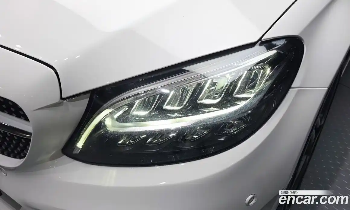 Mercedes-Benz C-Class 2019 2.0 гидро, фото 8 Mercedes-Benz C-Class 2019 2.0 гидро, фото 8