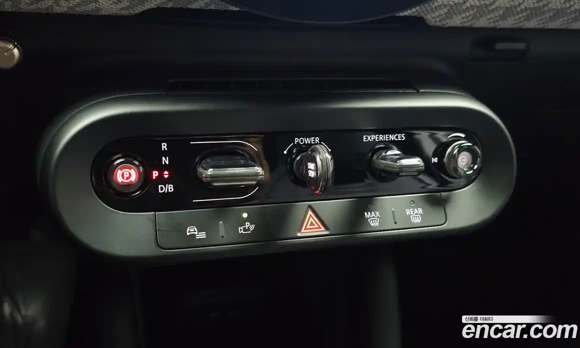 Mini Cooper 2024 0.1 автомат (гидро), фото 27