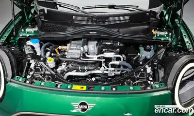 Mini Cooper 2024 0.1 автомат (гидро), миниатюра 6