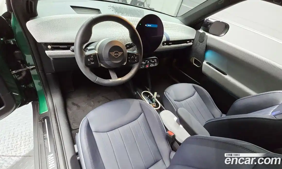 Mini Cooper 2024 0.1 автомат (гидро), фото 10