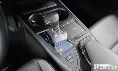 Lexus UX 2019 2.0 автомат (гидро), миниатюра 12