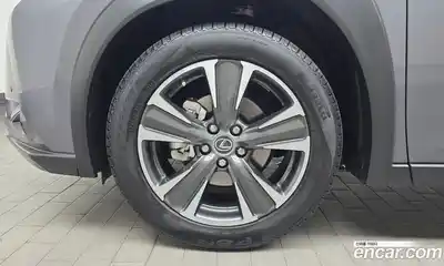 Lexus UX 2019 2.0 автомат (гидро), миниатюра 5