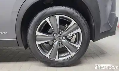Lexus UX 2019 2.0 автомат (гидро), миниатюра 7