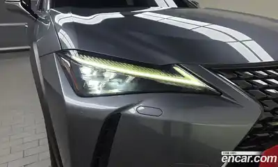 Lexus UX 2019 2.0 автомат (гидро), миниатюра 8