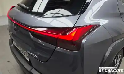 Lexus UX 2019 2.0 автомат (гидро), миниатюра 9