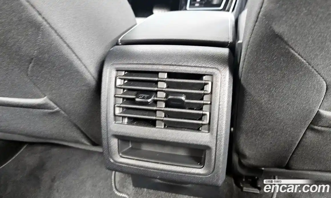 Volkswagen Golf 2024 2.0 автомат (гидро), фото 19