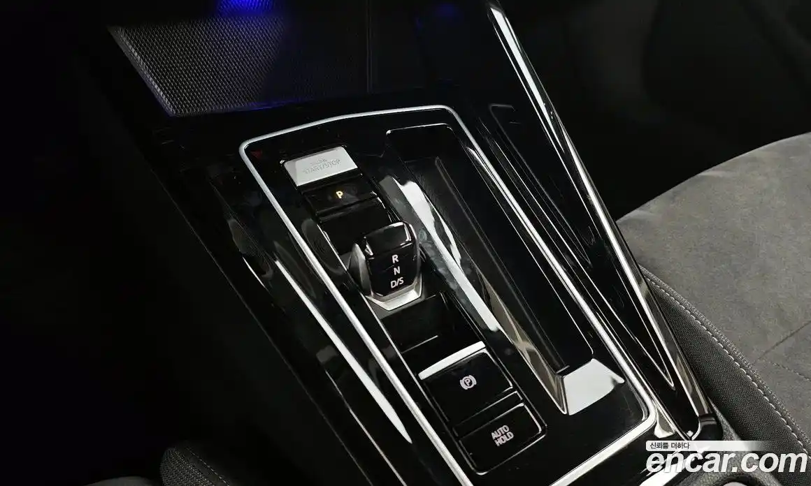 Volkswagen Golf 2024 2.0 автомат (гидро), фото 9