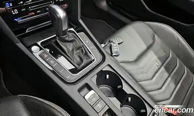 Volkswagen Arteon 2023 2.0 автомат (гидро), миниатюра 9