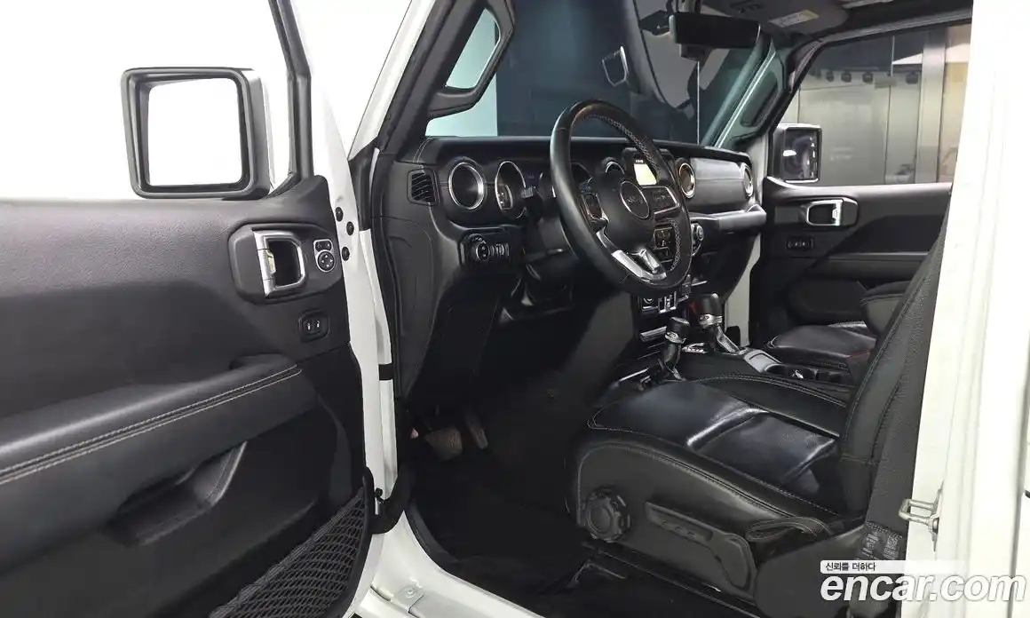 Jeep Wrangler 2022 2.0 автомат (гидро), фото 13