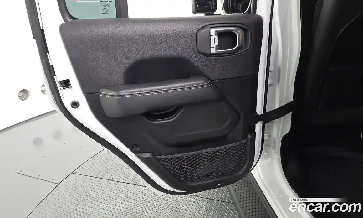 Jeep Wrangler 2022 2.0 автомат (гидро), фото 15