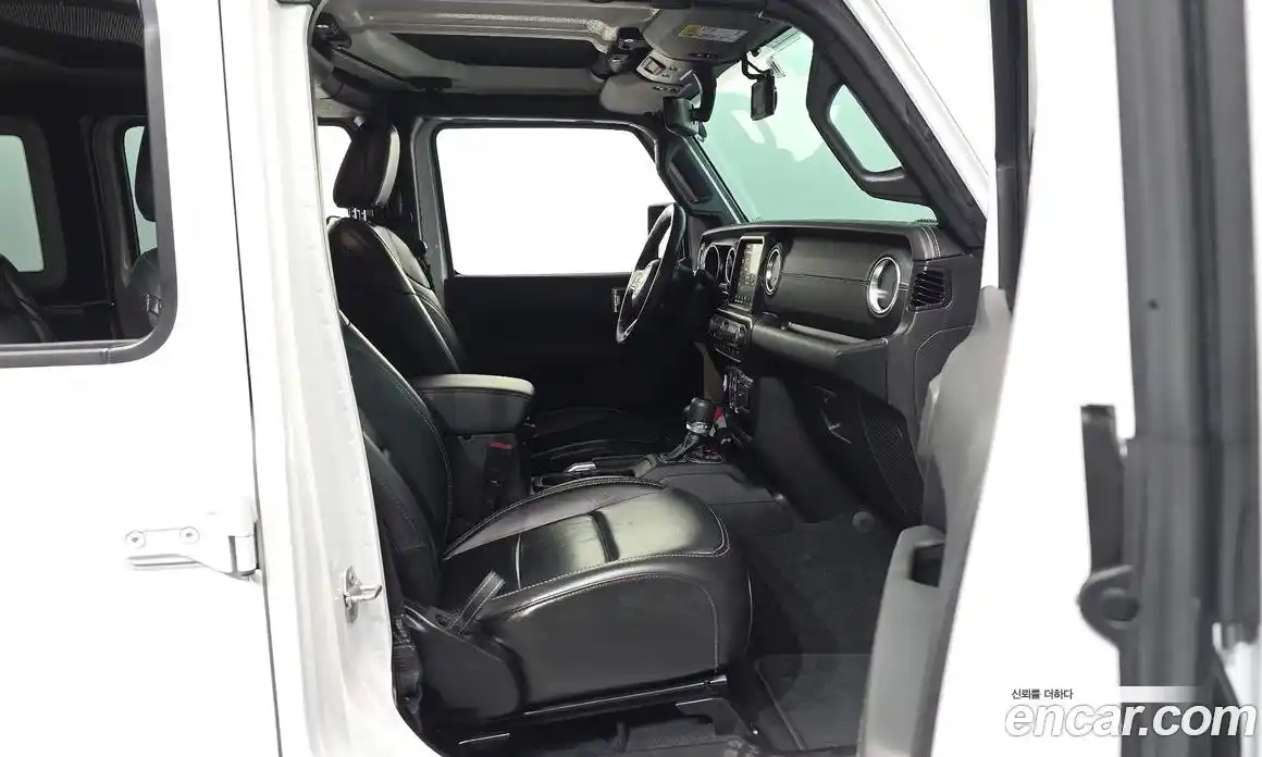 Jeep Wrangler 2022 2.0 автомат (гидро), фото 17