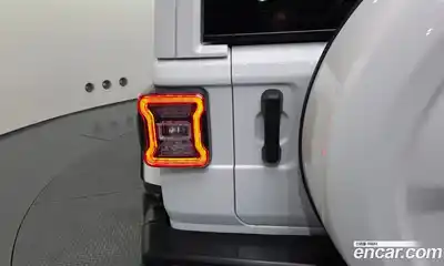 Jeep Wrangler 2022 2.0 автомат (гидро), миниатюра 9