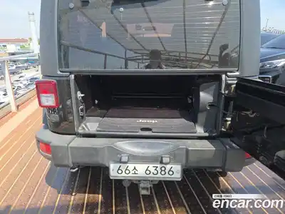 Jeep Wrangler 2011 2.8 автомат (гидро), миниатюра 5