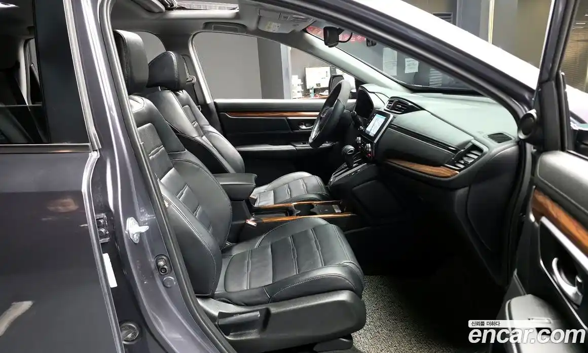 Honda CR-V 2021 1.5 автомат (гидро), фото 17