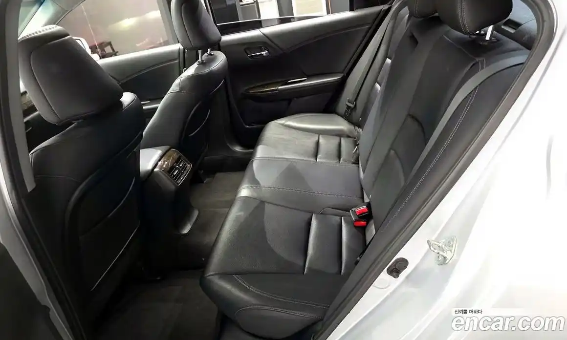 Honda Accord 2013 2.4 автомат (гидро), фото 12