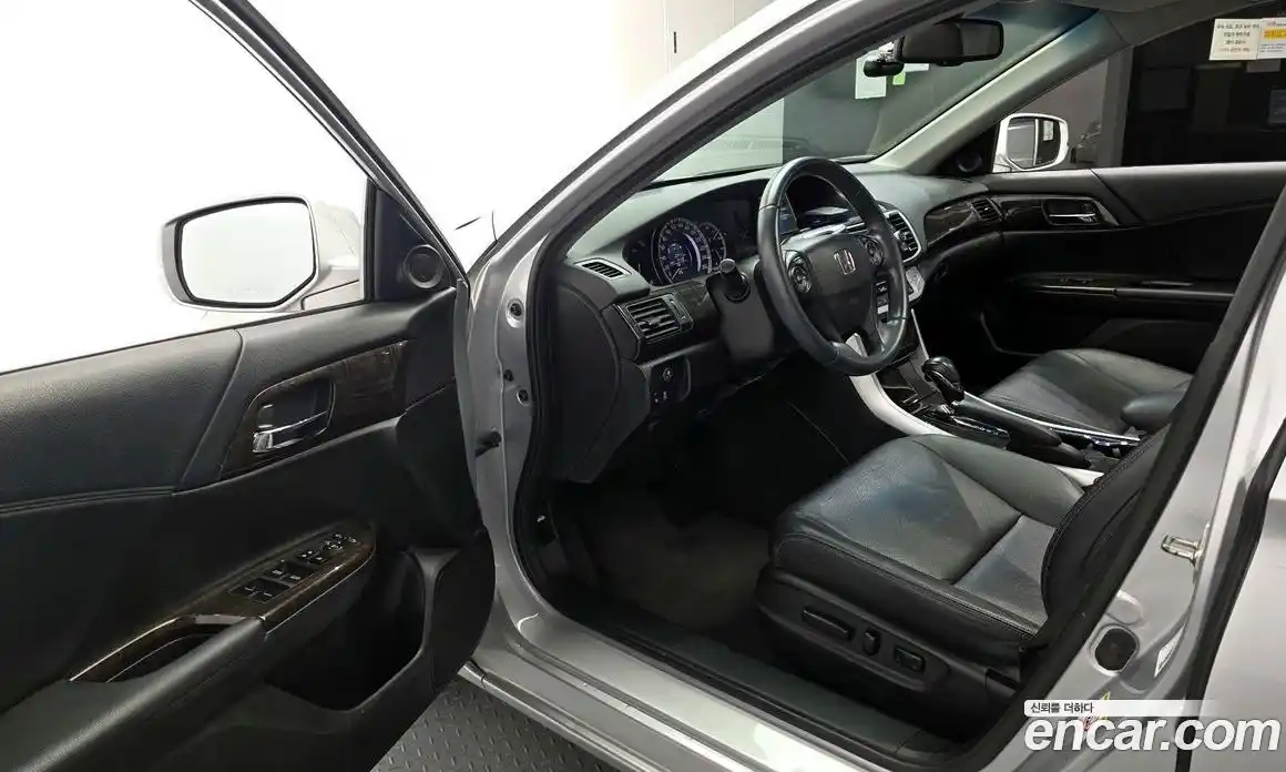 Honda Accord 2013 2.4 автомат (гидро), фото 10