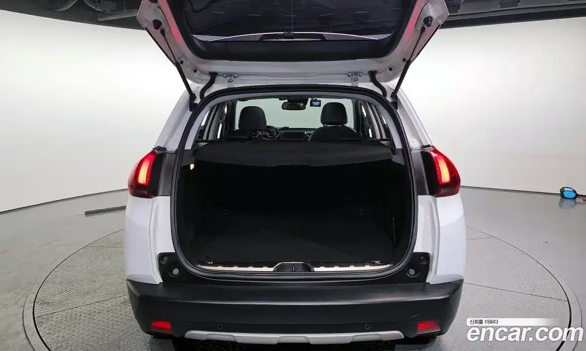 Peugeot 2008 2018 1.6 автомат (гидро), фото 20