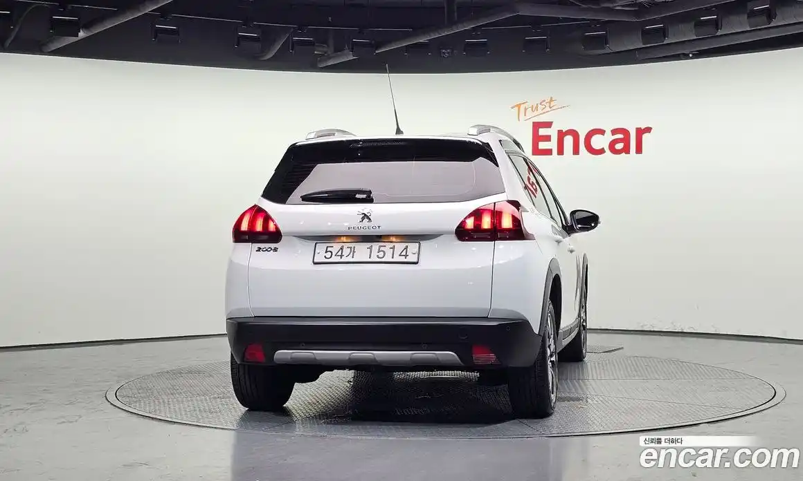 Peugeot 2008 2018 1.6 автомат (гидро), фото 4
