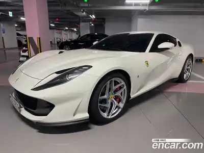 Ferrari 812, 2020, 12 222 км