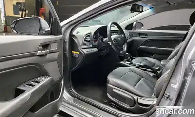 Hyundai Avante 2016 1.6 автомат (гидро), миниатюра 11