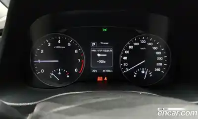 Hyundai Avante 2016 1.6 автомат (гидро), миниатюра 8