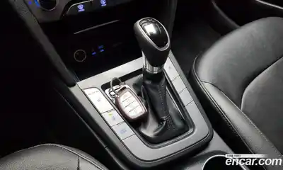 Hyundai Avante 2016 1.6 автомат (гидро), миниатюра 9