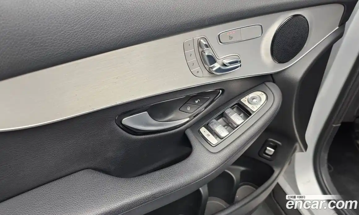 Mercedes-Benz GLC-Class 2017 2.1 гидро, фото 17 Mercedes-Benz GLC-Class 2017 2.1 гидро, фото 17