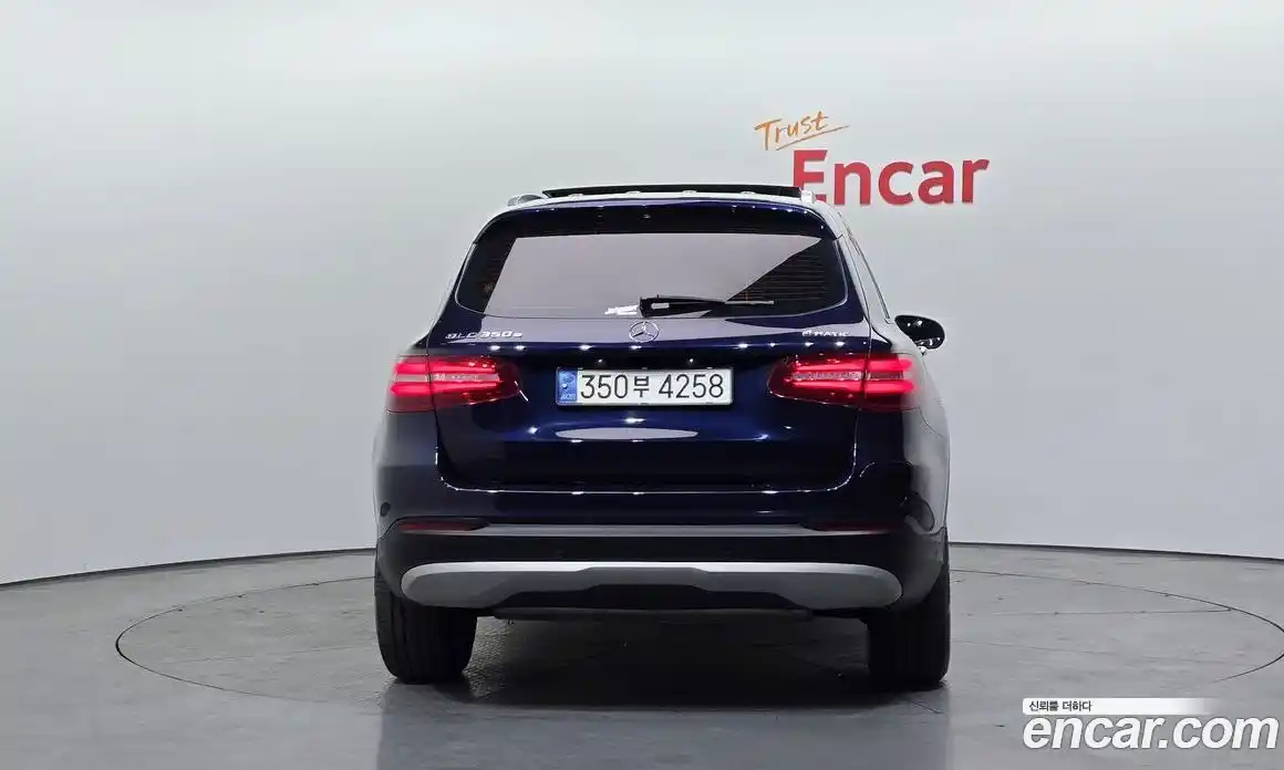 Mercedes-Benz GLC-Class 2018 2.0 гидро, фото 4 Mercedes-Benz GLC-Class 2018 2.0 гидро, фото 4