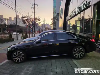Mercedes-Benz E-Class 2025 2.0 автомат (гидро), миниатюра 5