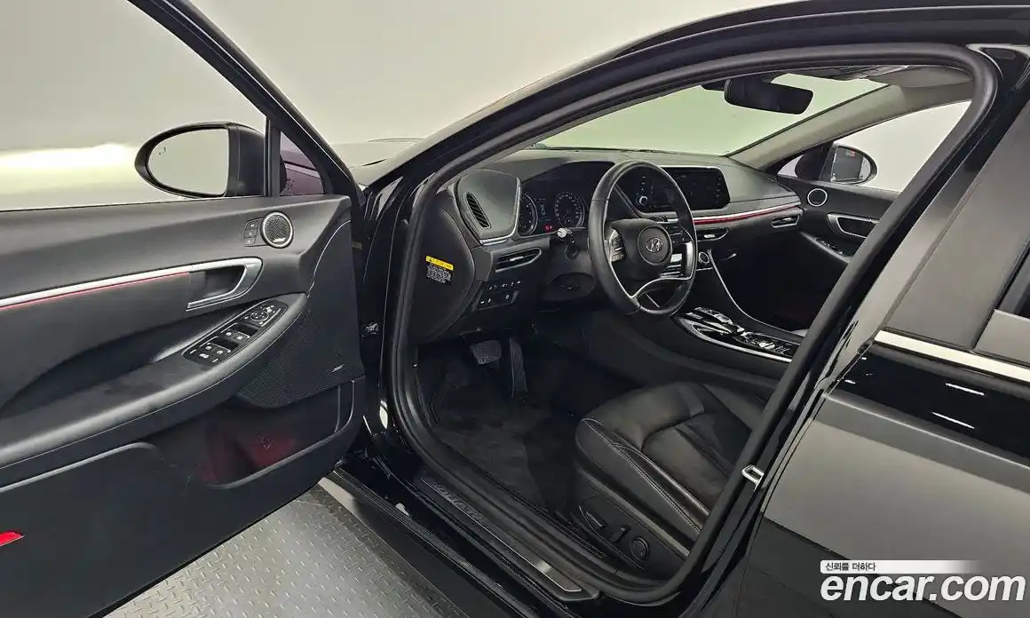 Hyundai Sonata 2019 2.0 автомат (гидро), фото 13