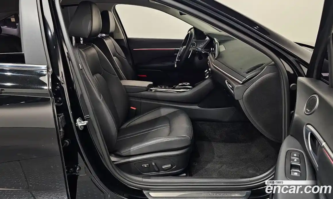 Hyundai Sonata 2019 2.0 автомат (гидро), фото 16