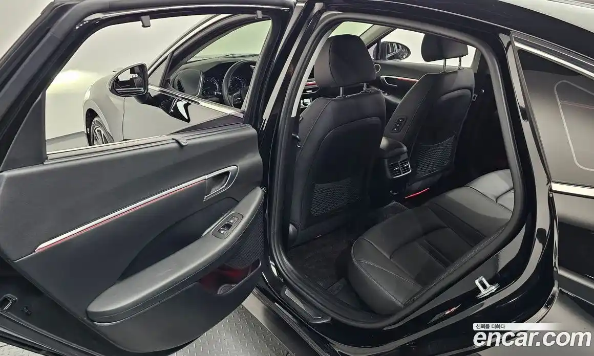 Hyundai Sonata 2019 2.0 автомат (гидро), фото 18