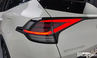 Kia Sportage 2022 1.6 автомат (гидро), миниатюра 8