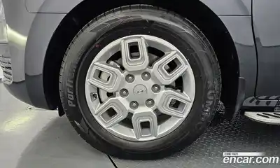 Hyundai Staria 2022 3.5 автомат (гидро), миниатюра 5