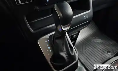Hyundai Staria 2022 3.5 автомат (гидро), миниатюра 9