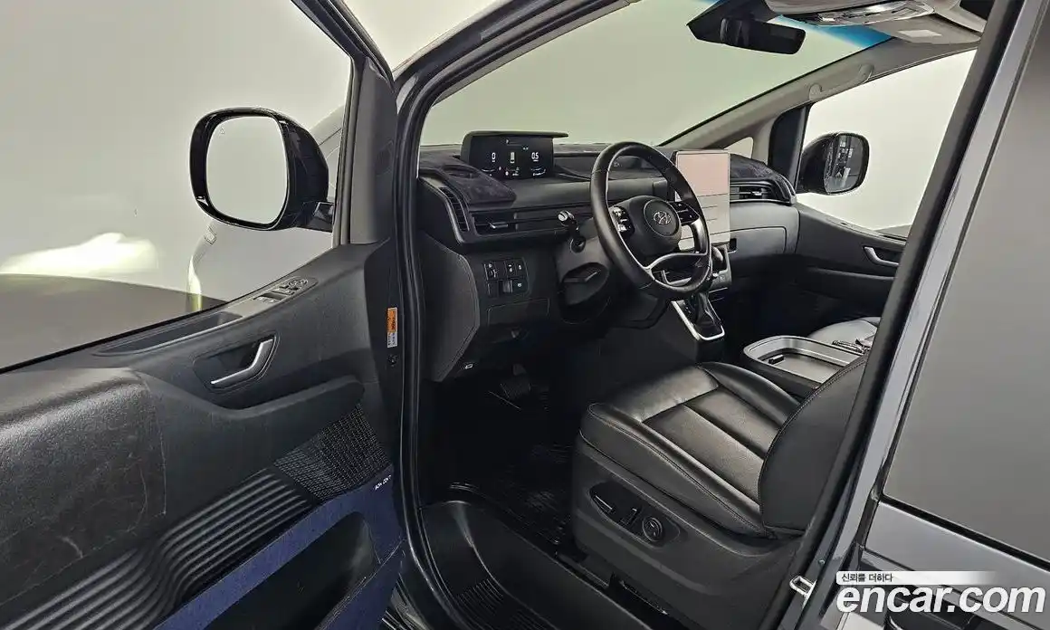 Hyundai Staria 2022 3.5 автомат (гидро), фото 10