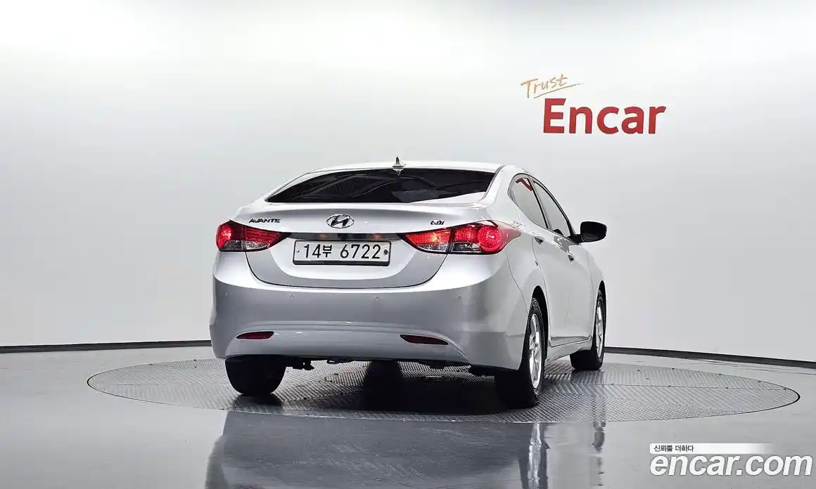 Hyundai Avante 2012 1.6 автомат (гидро), фото 3