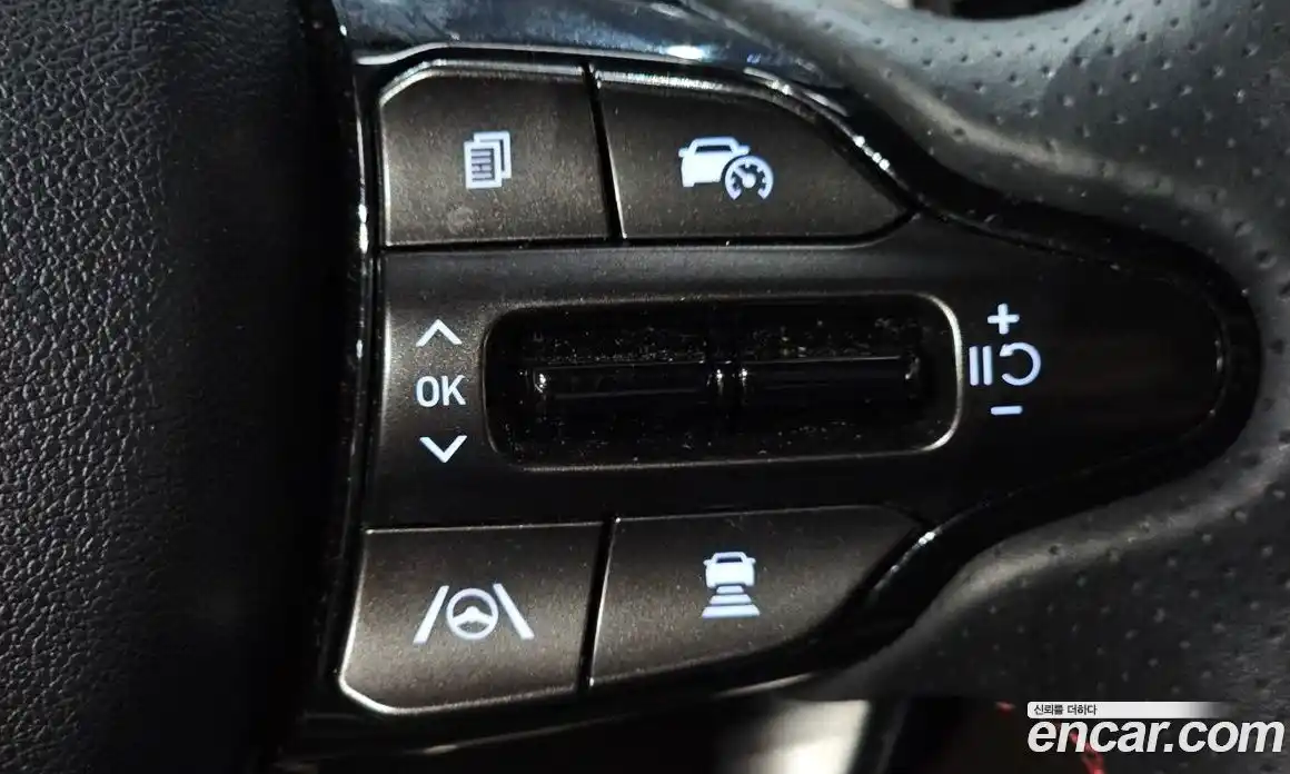 Hyundai Avante 2024 1.6 автомат (гидро), фото 17